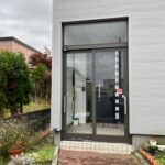 (玄関)